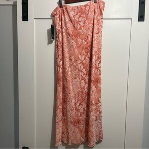 NWT Wild Fable Floral Skirt Elastic Waist with Slip